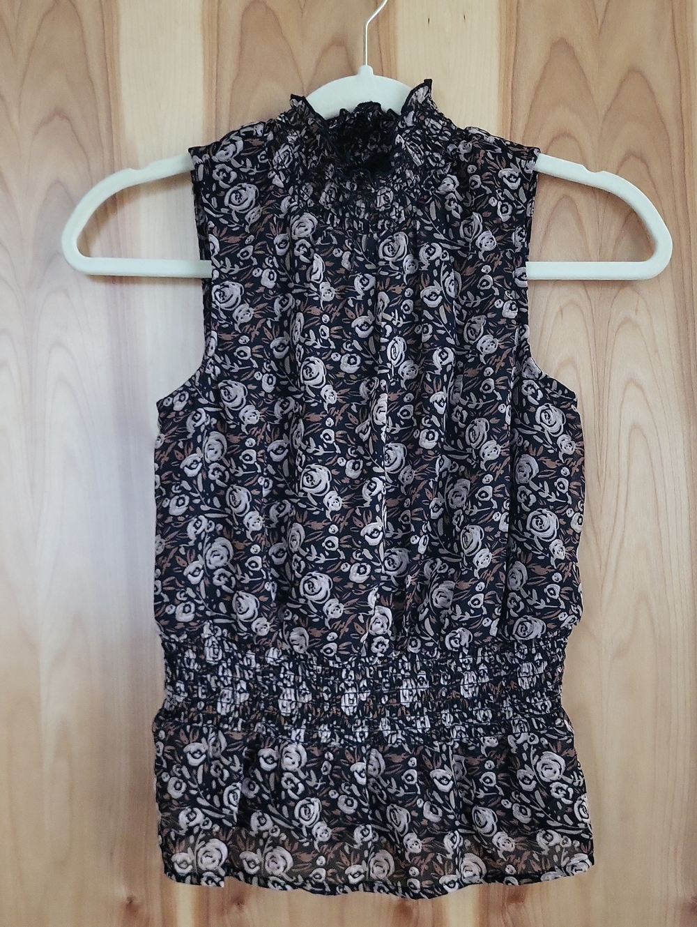 Sleeveless Floral Smocked Waist Tank Top - Black and Cream